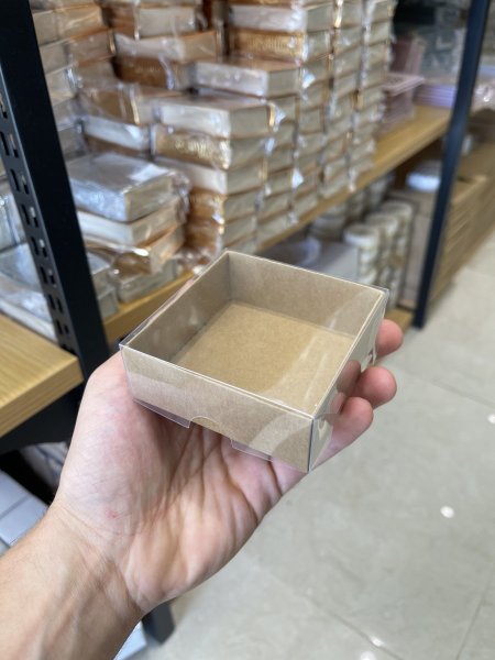 علب كرتون غطاء شفاف (بني) 8*8*3